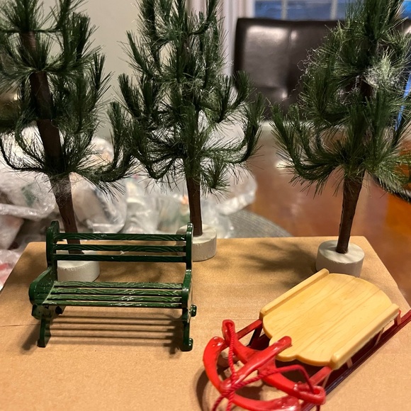 Christmas Village sets - Picture 6 of 10